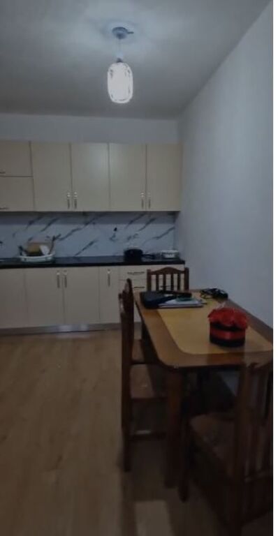 🏡 Jepet me Qera Apartament 2+1 tek Fundi i 5 Majit, 500 mije leke