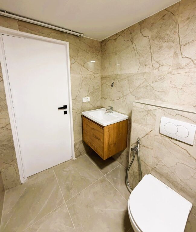 📣 ESCLUSIVO 📣  🔥Unità Commerciale Duplex in Affitto al Complesso Delijorgji