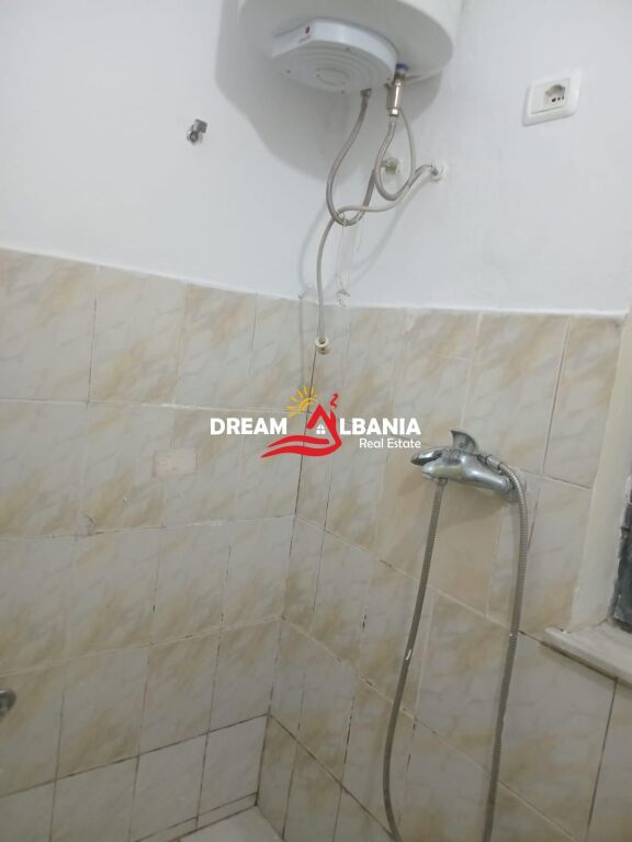 Floor of a villa for rent in the Student City area, Tirana (ID 4219502 ) f