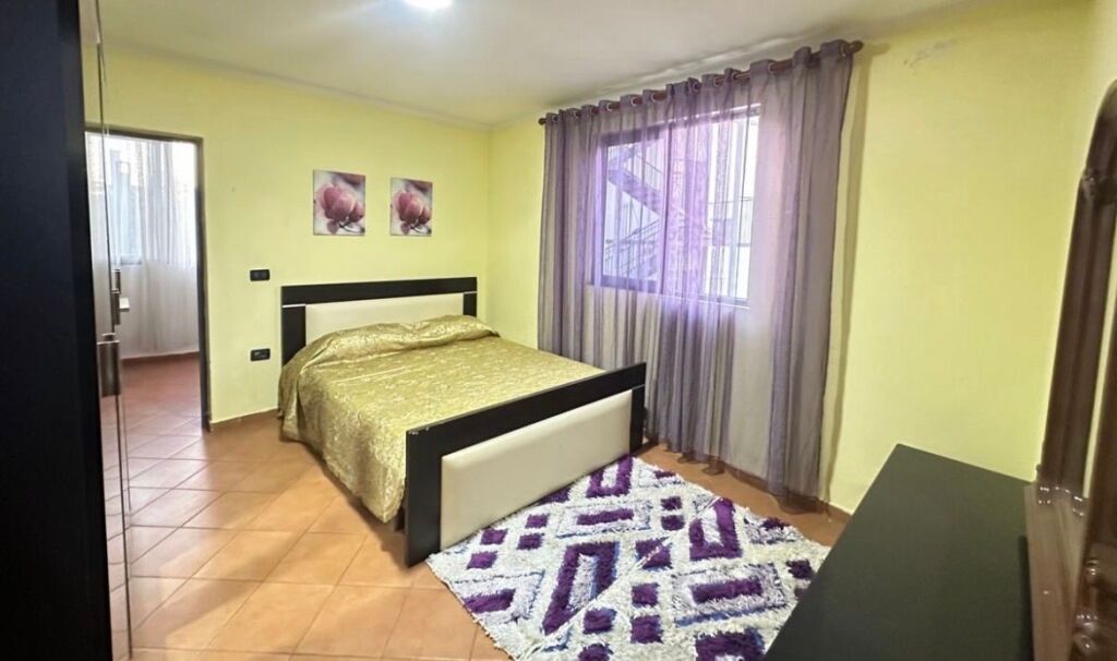 Jepet me qira apartamet 1+1 Bulevardi zogu i pare
