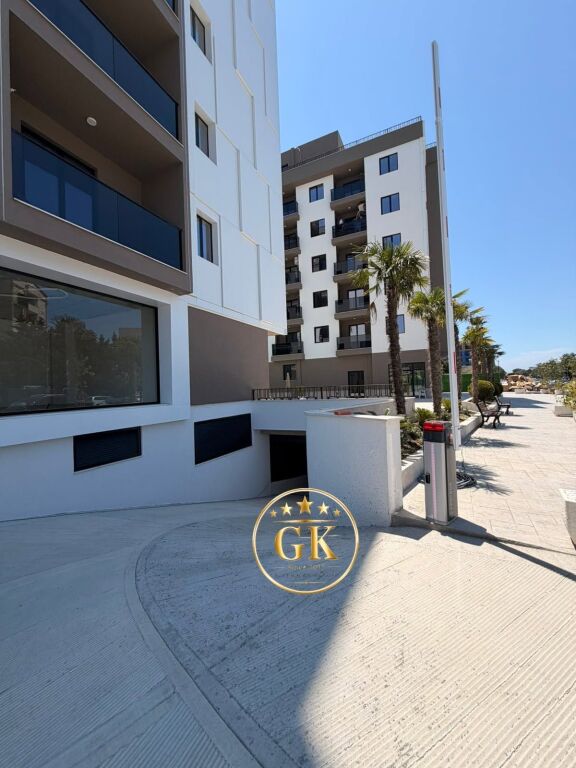 SHITET PENTHOUSE + POST PARKIMI 📍MALI I ROBIT