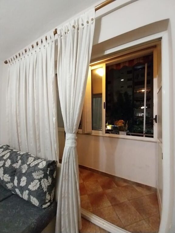 Apartment 1+1 for rent at Komuna e Parisit