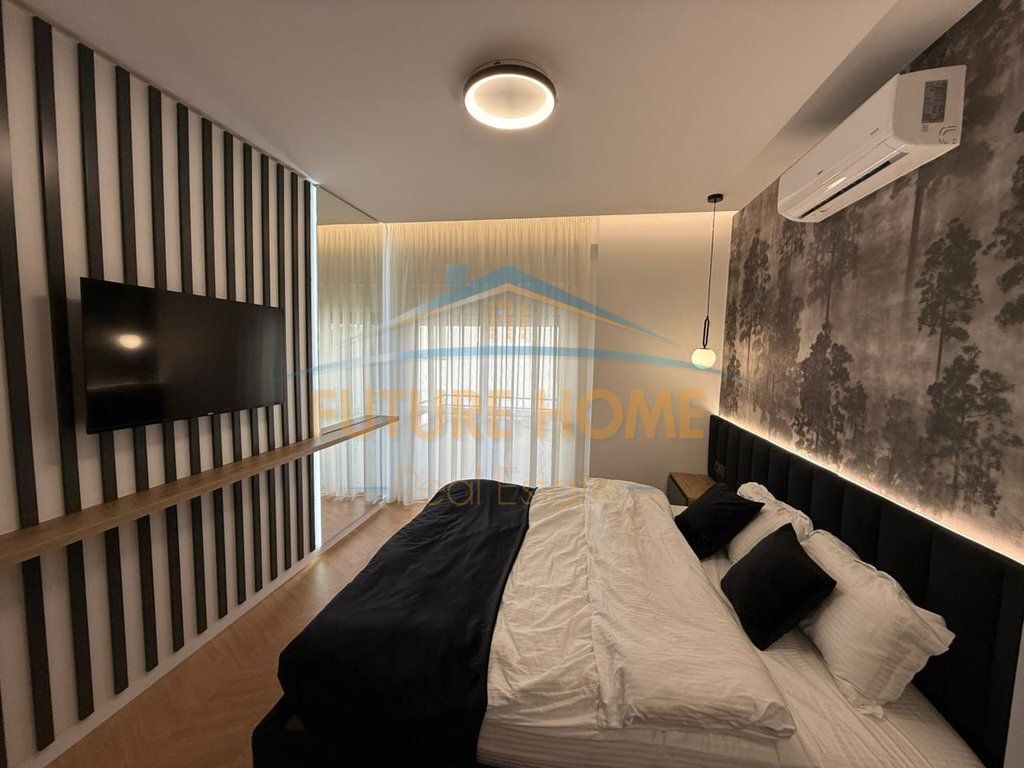Shitet, Apartament 1+1, Kopshti Zoologjik në rrugën Eduart Mano