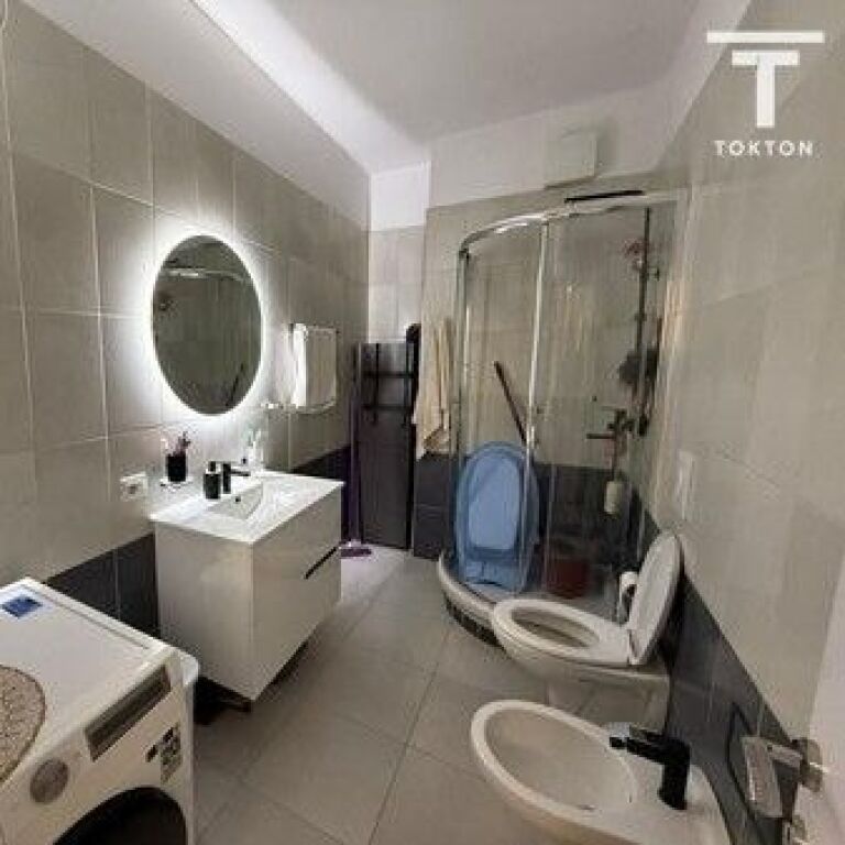 SHITET, APARTAMENT 1+1, PAZARI I RI, TIRANË