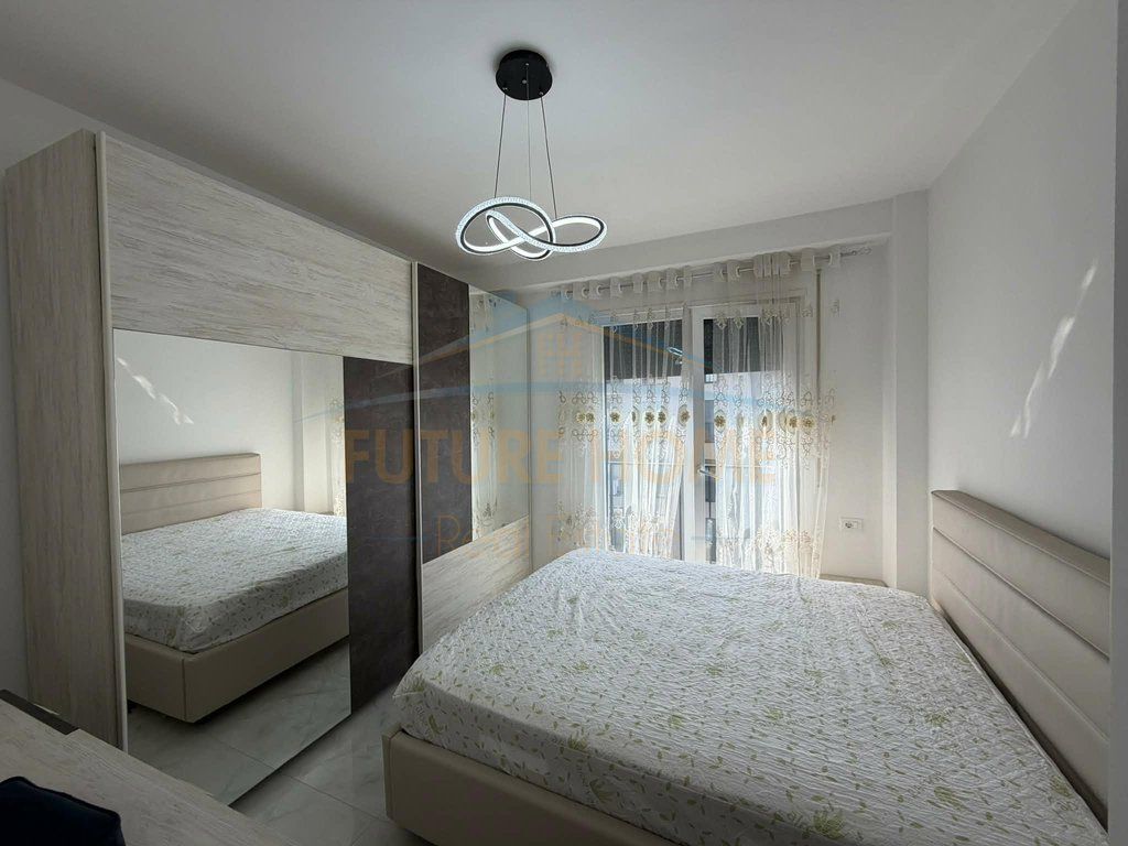 Qera, Apartament 2+1 + 2 Poste Parkimi, Unaza Re