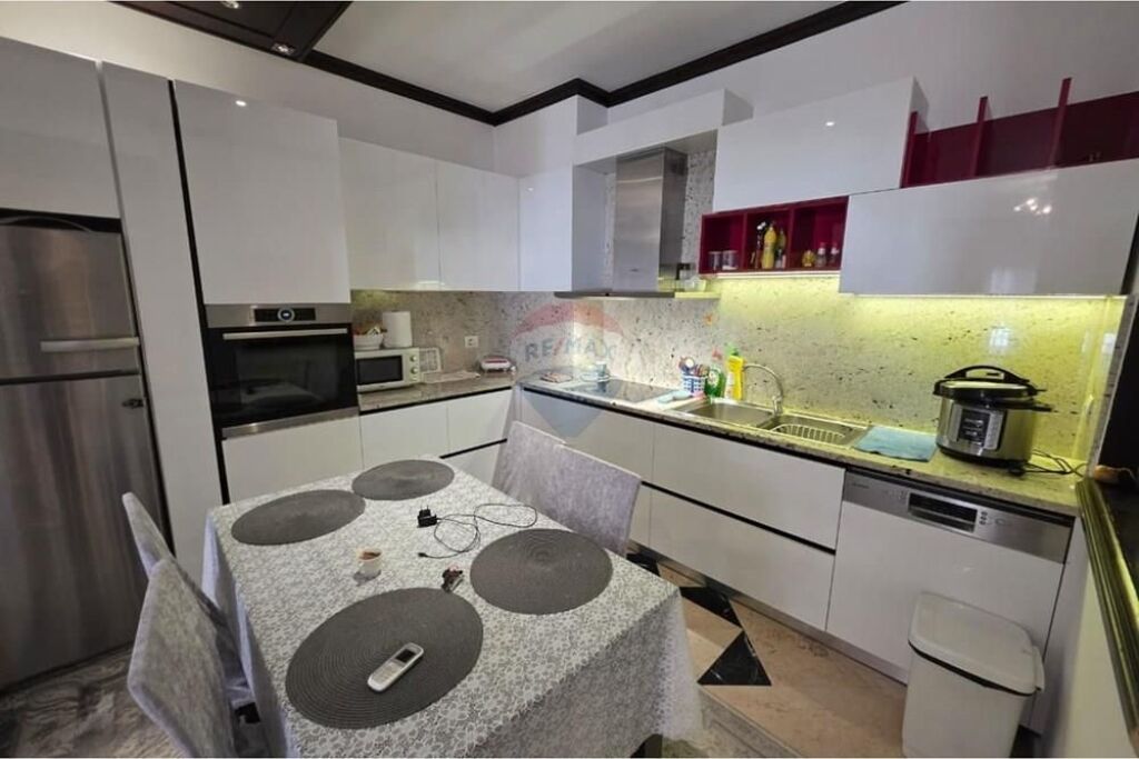 Shitet Apartament 2+1+2 te Eleonora