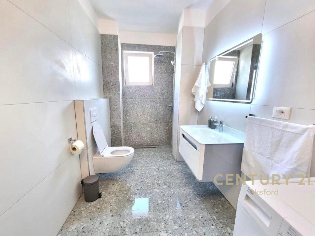 EXCLUSIVE! WE SELL A 1+1 INVESTED APARTMENT NEAR THE SEA, IN GOLEM!