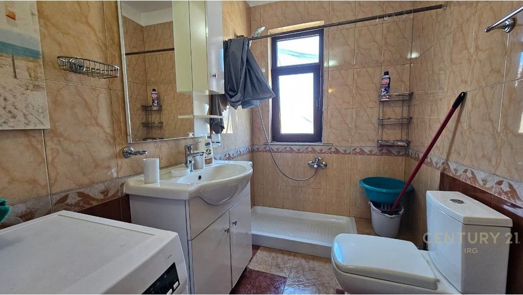 Apartament 1+1 per shitje te Myslym Shyri