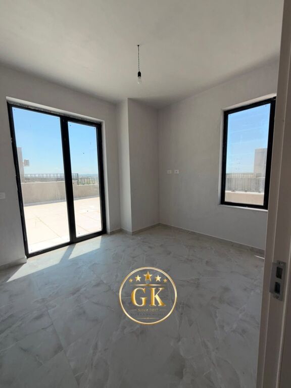SHITET PENTHOUSE + POST PARKIMI 📍MALI I ROBIT