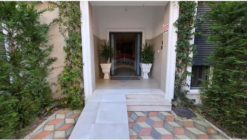 Apartment 2+2+2 for sale Lungomare