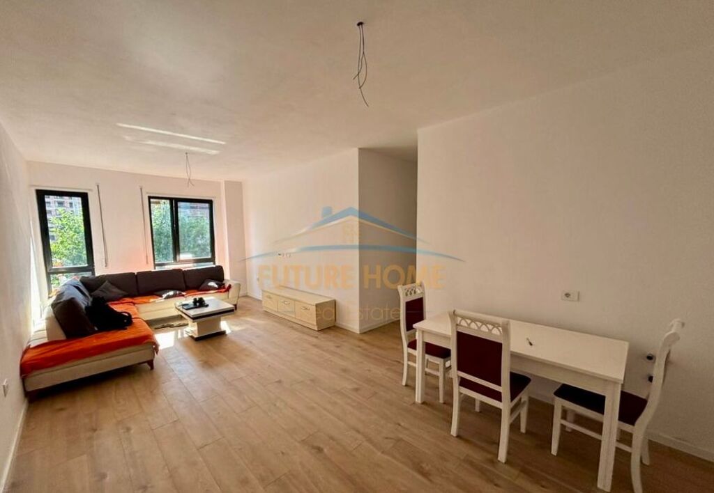 Qera, Apartament 2+1+2 , 5 Maji,Tiranë