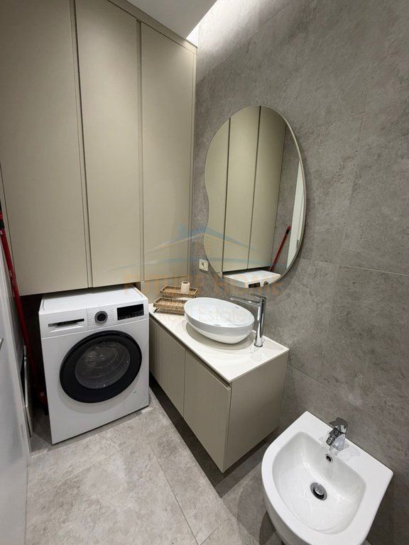 Luxury Apartament te Golden Tower