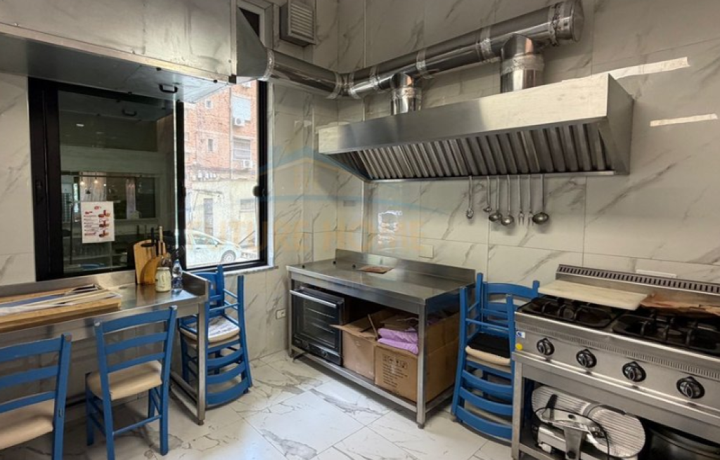 For rent, Bar-Restaurant, at Willson Square. Orange70236