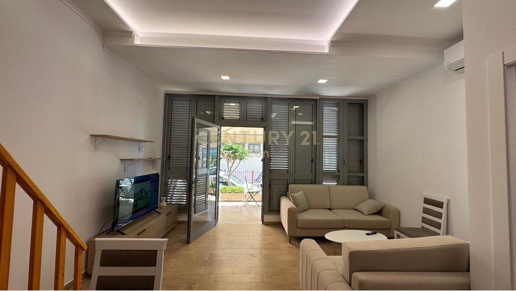 DUPLEX KATI 0, PAMJE DETI NE SHKEMBIN E KAVAJES !