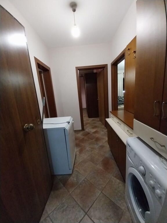 Apartment 1+1 for rent at Komuna e Parisit