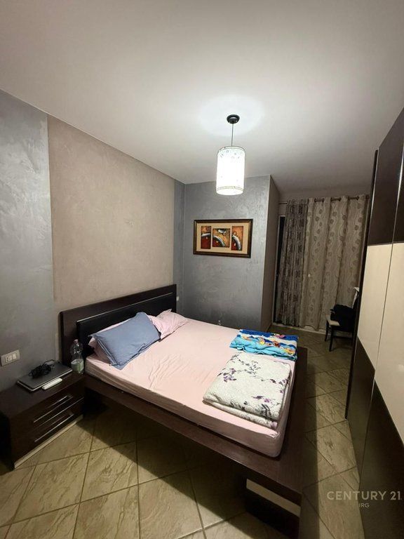 Apartament 2+1 Per Qira Tek Rruga E Kavajes! 600 € /Muaj