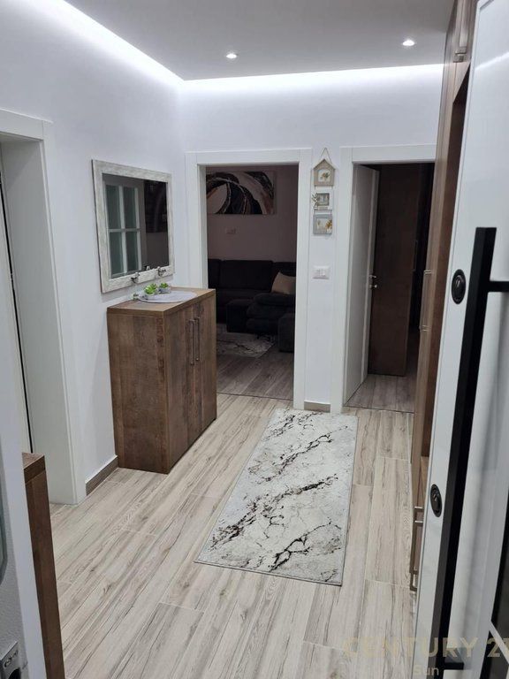 FOR RENT 2+1 NEAR "RESTAURANT DURRESI" SUN142483