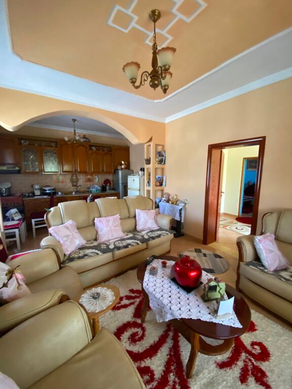 Shitje | Vilë 5 + 3 | Misto Mame | 500000 €