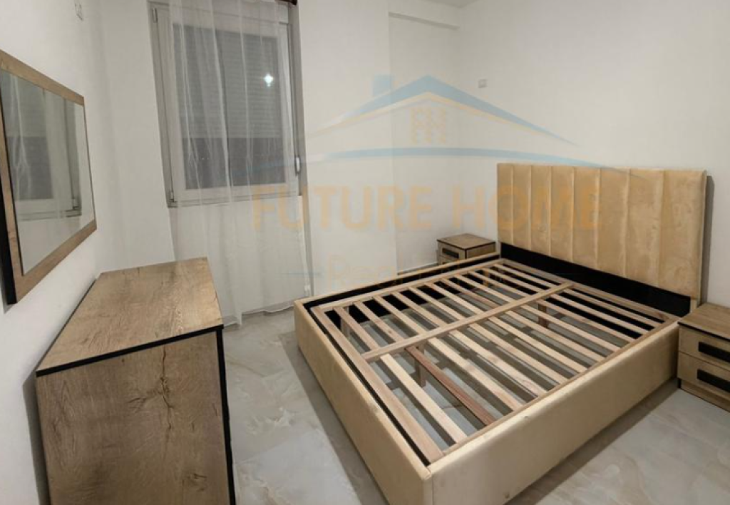 Qera, Apartament 1+1+Post Parkimi, Unaza e Re. UNA61893