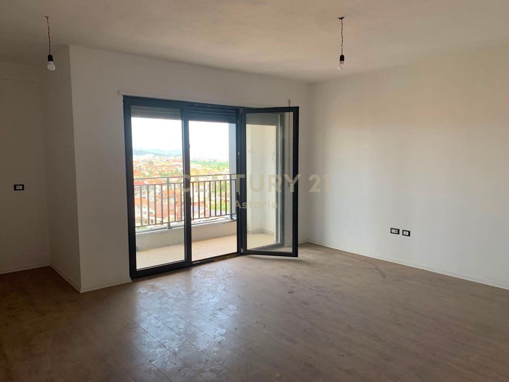 Apartment 2+1+2 completely new for sale on New Boulevard