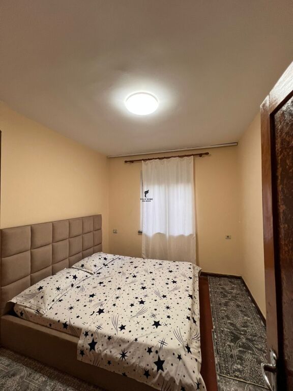 APARTAMENT ME QERA 1+1 PAZARI RI 42.000 LEKE FH-78648