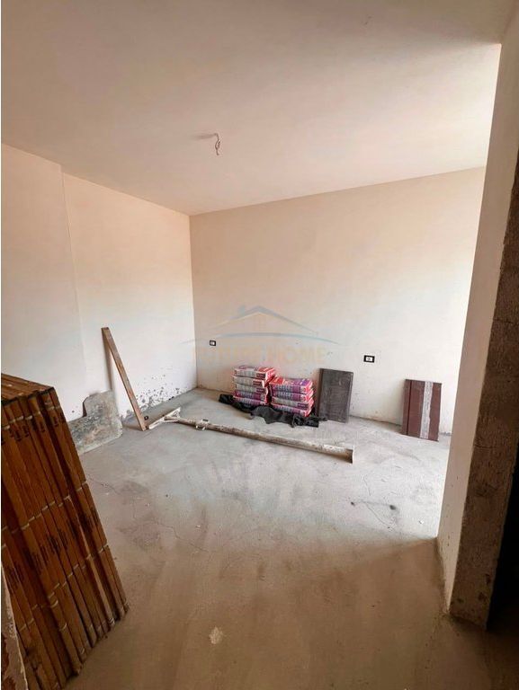In vendita, Appartamento 1+1, Via Elbasanit. Orange70299