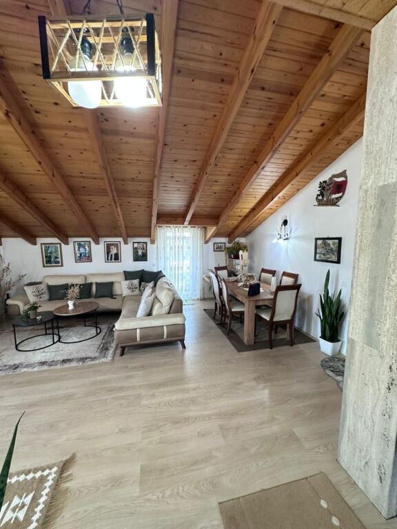 FOR RENT THIRD FLOOR OF A PRIVATE VILLA IN 4 FLLAKA STREETS, DURRES 9F9V+JGR Durres, Albania