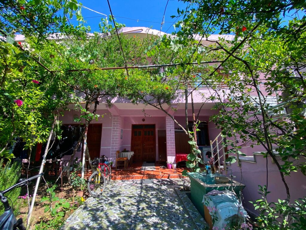 Shitje | Vilë 5 + 3 | Misto Mame | 500000 €