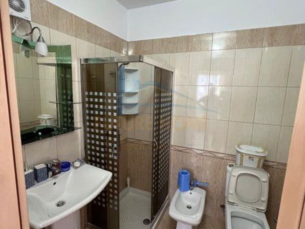 Rent, Apartment 2+1+2 + Garage, Court, Durres