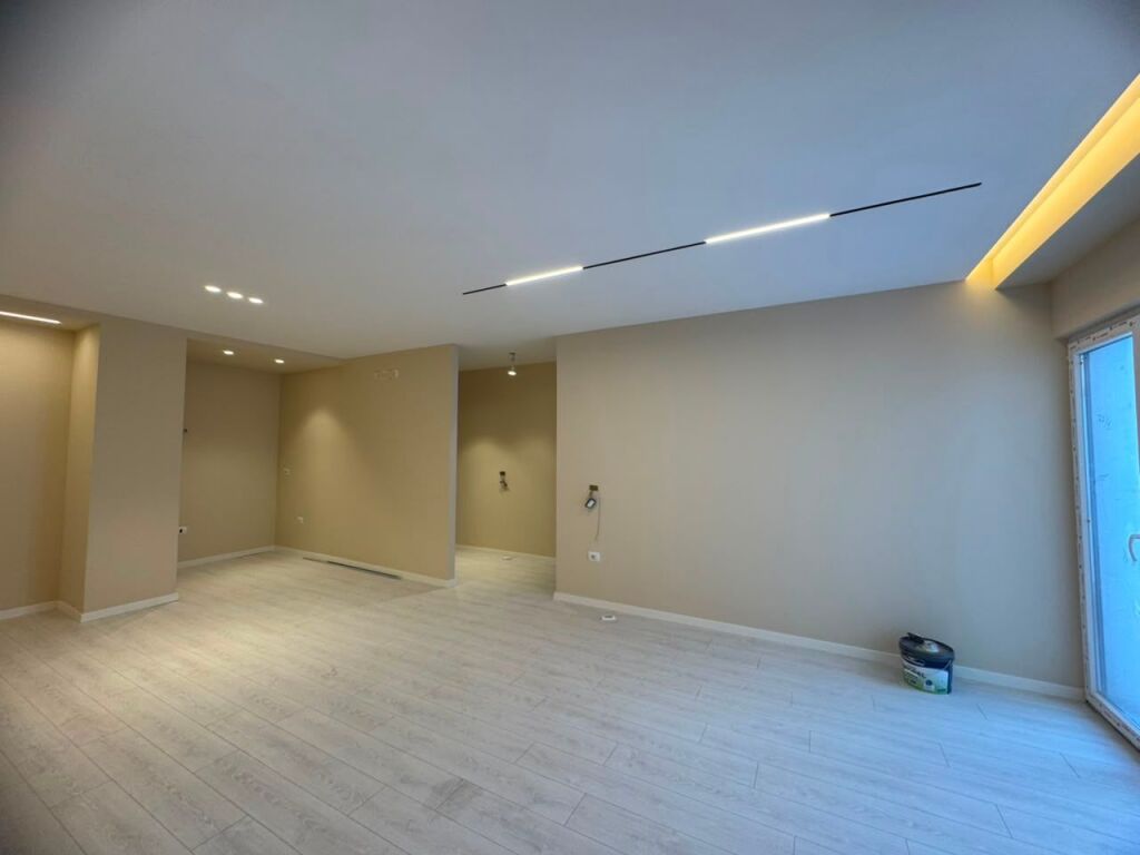 Shitet apartament 3+1+2 – Zogu i Zi (Kompleksi Sinani) !