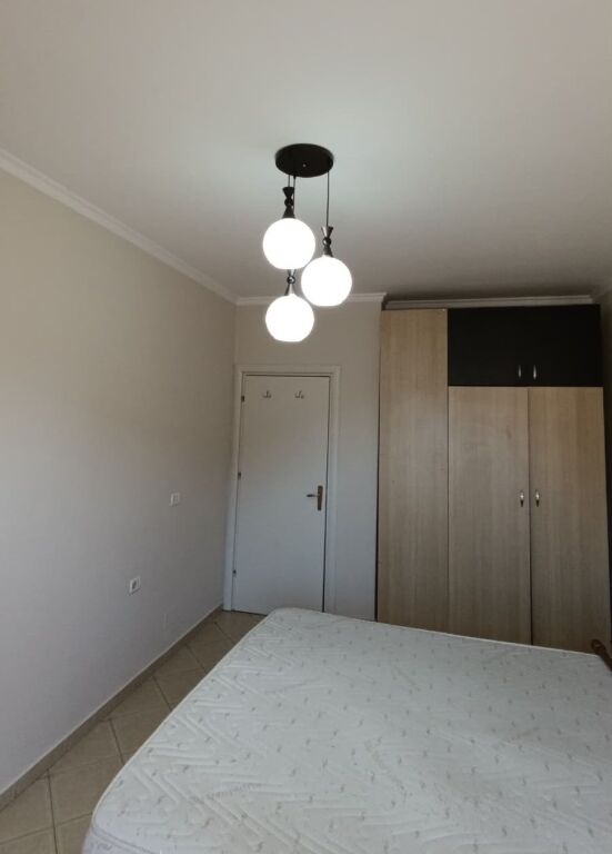 📌Jepet me Qira Apartament 1+1 – Përballë Kompleksit Delijorgji