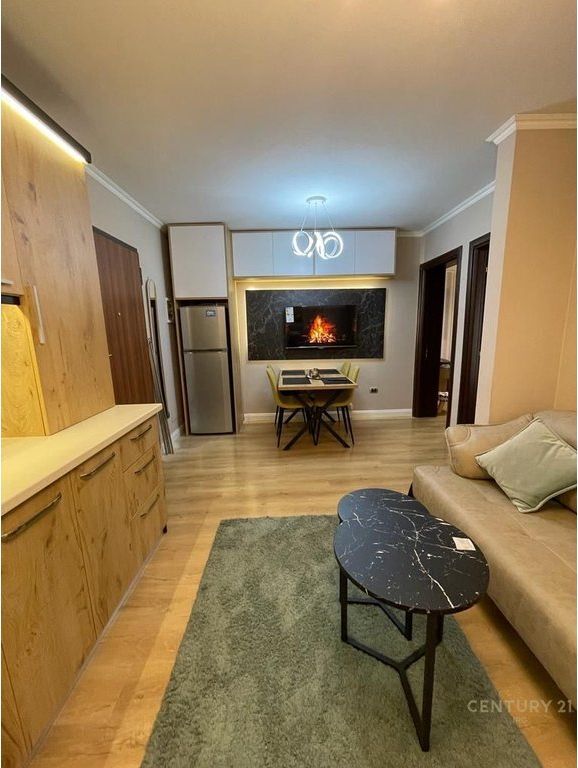 Appartamento 2+1 in affitto a Tirana e Re 650 € /Mese