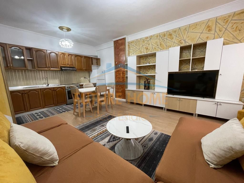 Shitet, Apartament 2+1+2, Kodra Diellit, Tiranë
