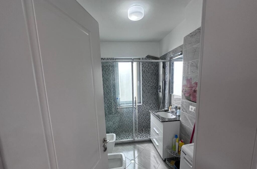 Rent | Apartament 2 + 1 | Liqeni i Thatë | 700 €/month