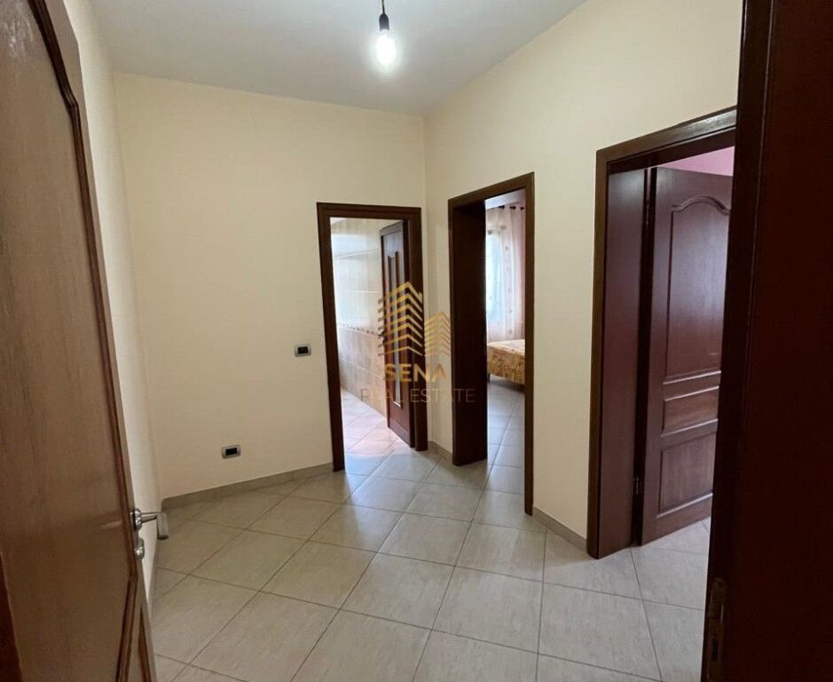 Rent, Private Entrance, 2+1+balcony, Kodra e Priftit, 50,000 Leke/Month
