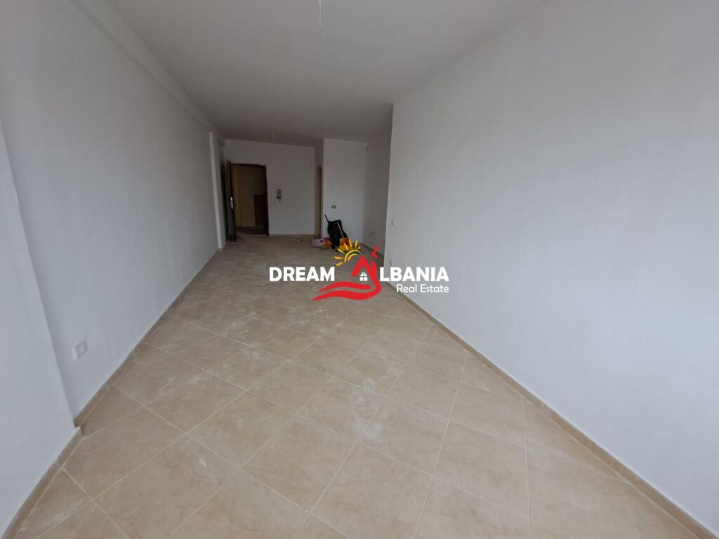 Zyre/Garsoniere me qera ne Yzberisht ne afersi te fundit bulevardit ne Tirane (ID 4261794)