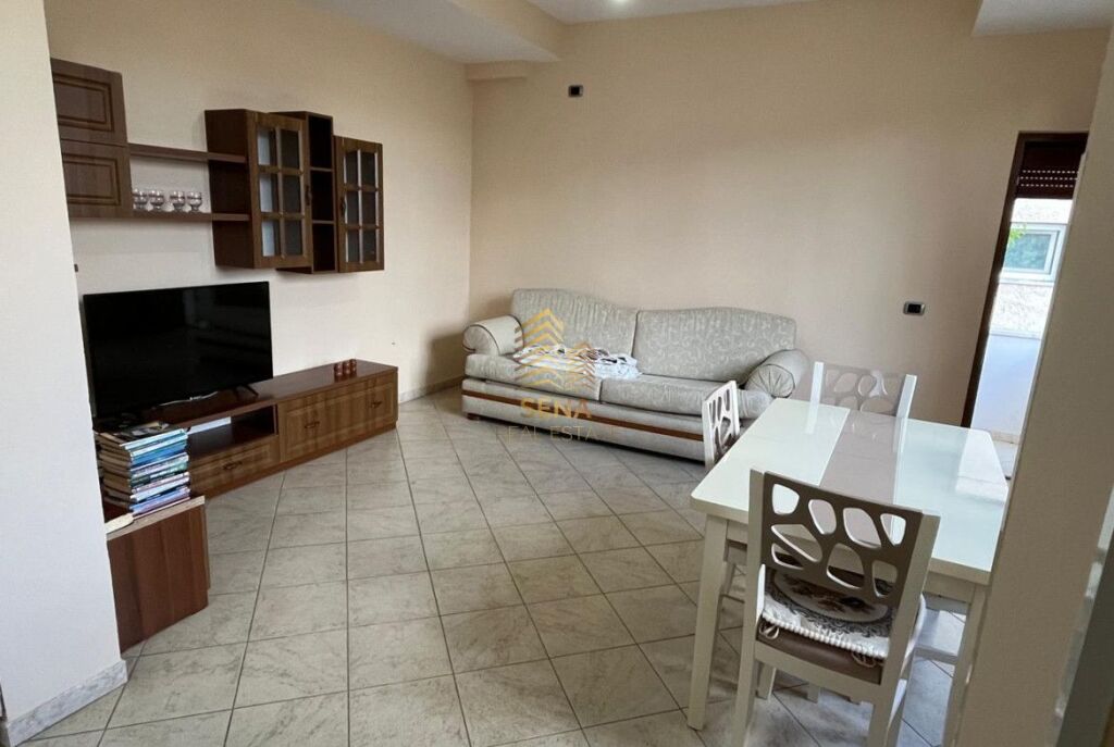 Rent, Private Entrance, 2+1+balcony, Kodra e Priftit, 45,000 Leke/Month