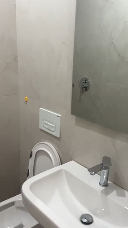 🏡 Jepet me Qera Apartament 1+1 te Mangalemi ne Ali Dem, 450 mije leke