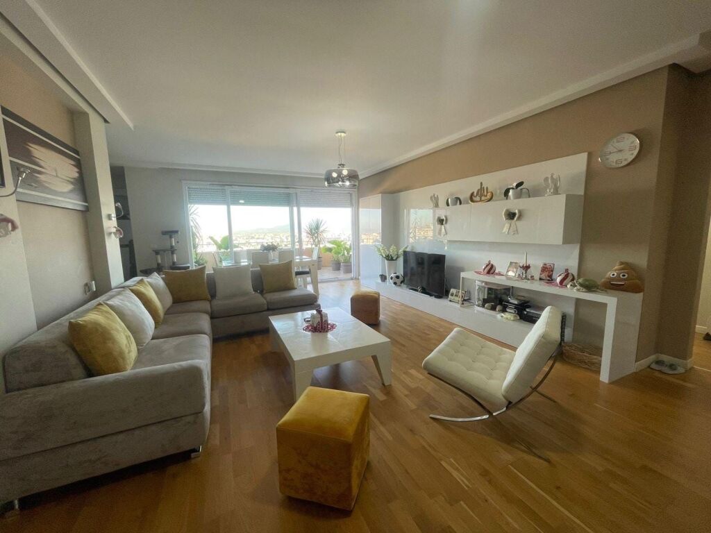 🏡 SHITET PENTHOUSE 3+1 – Kopshti Botanik, Tiranë 360.000€