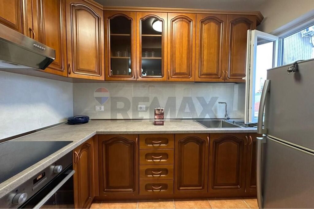 2+1 apartment for rent on Elbasani Street!