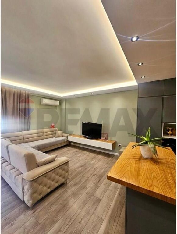 Apartament - Për Qira - Ish Fusha e Aviacionit, Tiranë