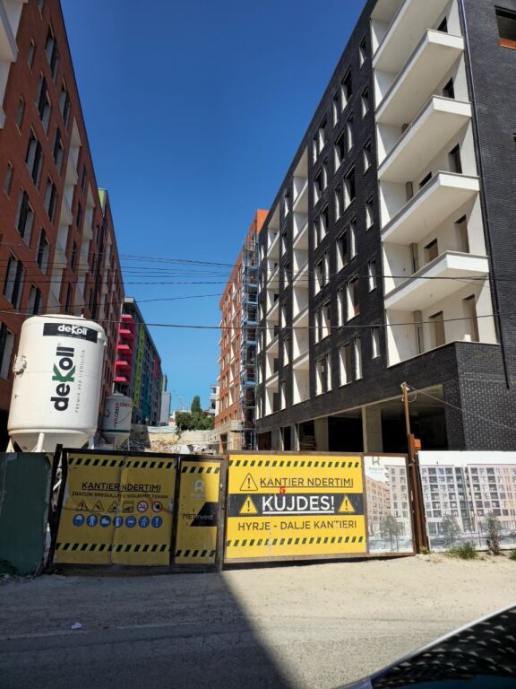 🏡 Shitet Apartament 2+1 – Ringside Residence, Paskuqan