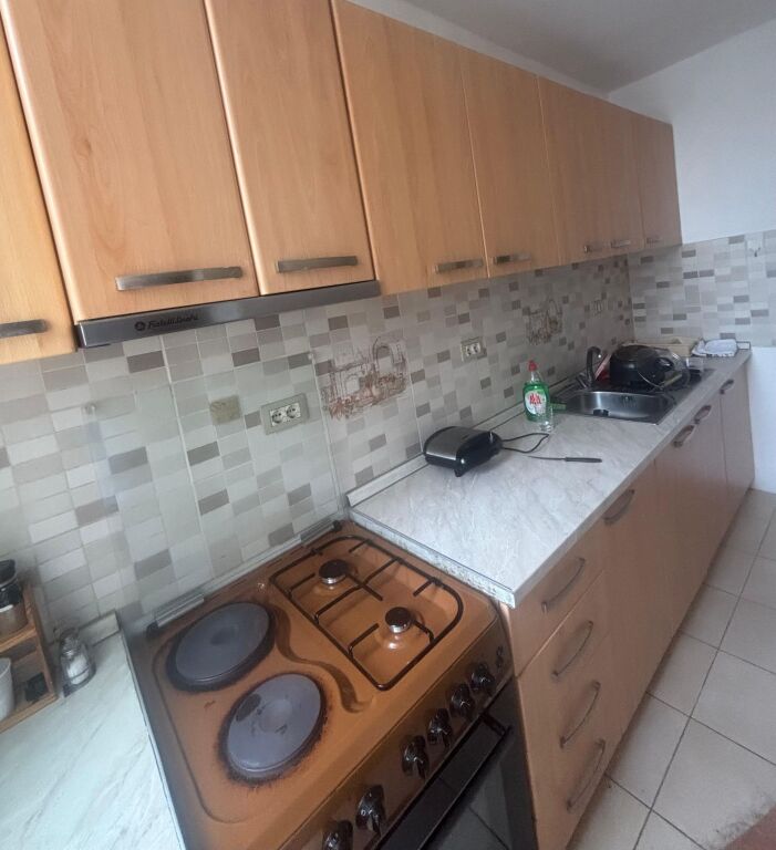 Affitto | Apartament 2 + 1 | Kinostudio | 350 €/mese