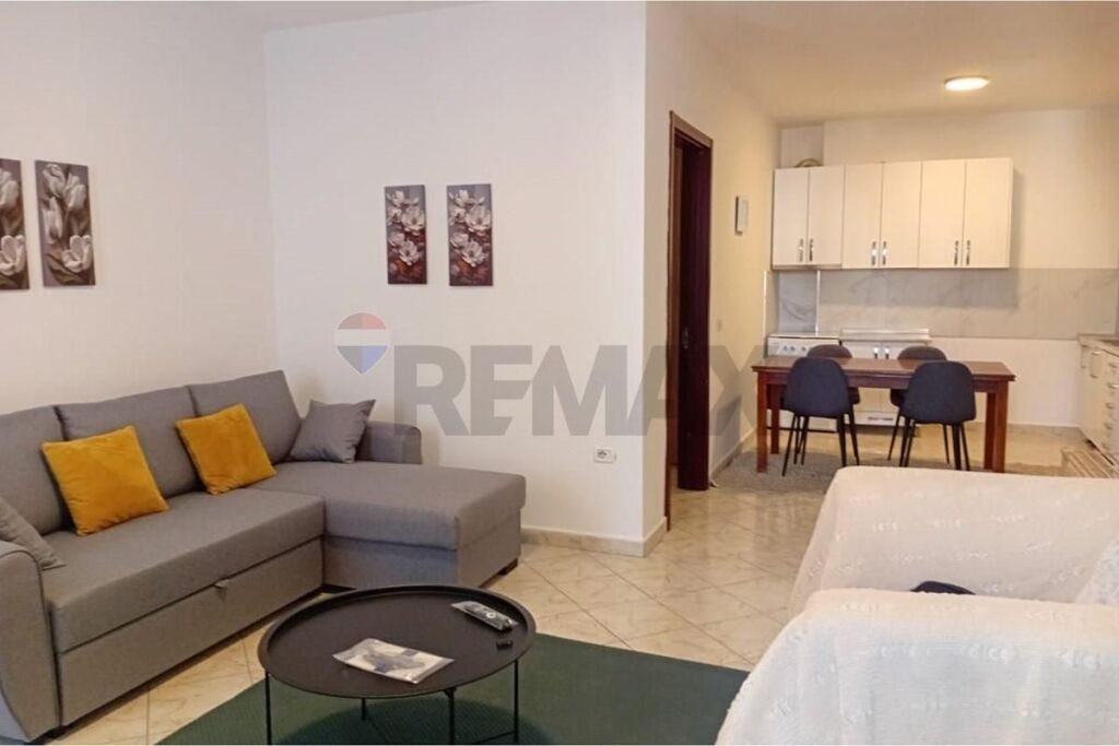 Appartamento 2+1 in affitto ad Astir