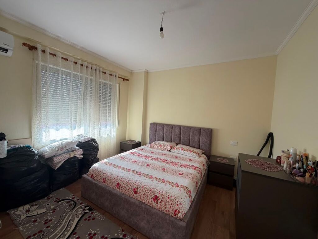 🏠 Jepet me qira apartament 1+1