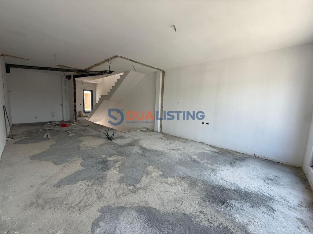 🏡 Duplex Luksoz për Shitje 📍 Rezidenca Piccadilly, TEG – Tiranë