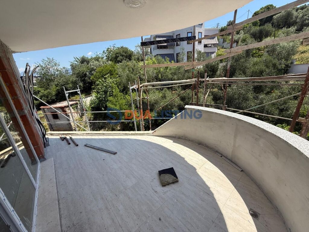🏡 Duplex për Shitje 📍 Liqeni i Thatë, Tiranë