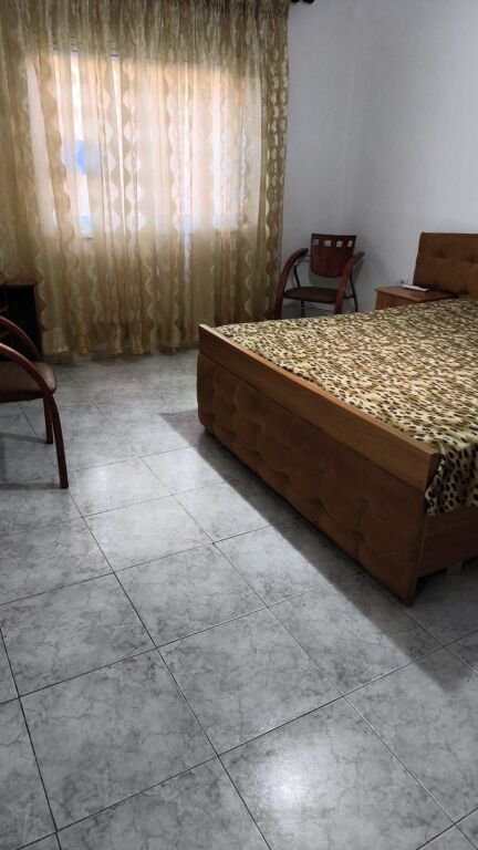 Jepet apartament me qera 1+1 Pallat me Shigjeta
