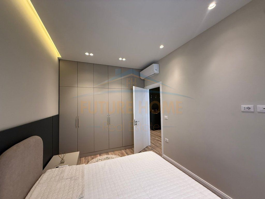 Qera , Apartament 1+1 , Komuna e Parisit , Tiranë