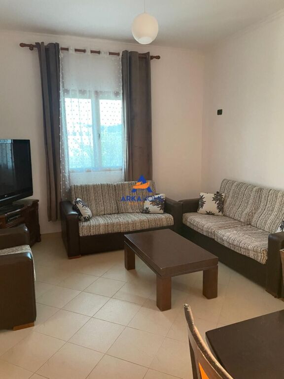 JEPET APARTMENT ME QERA 2+1+VERAND "QTU" 35.000 LEKE